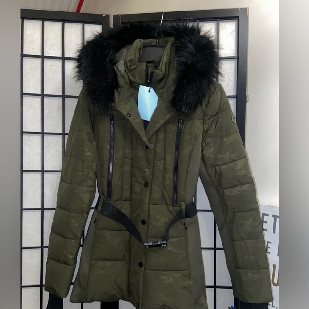 Michael Kors green camo winter coat with black faux fur trim nwot no belt